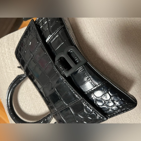 BALENCIAGA HAND BAG - Picture 2 of 6